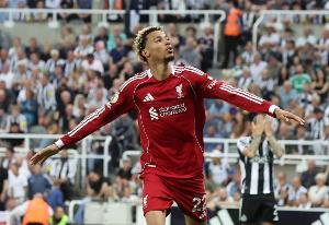 迪福：就目前狀態而言，埃基蒂克比伊薩克更適合出任紅軍的9號位