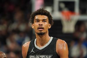 GM調(diào)查之最佳防守球員：文班亞馬80%選票獨(dú)一檔 戈貝爾&莫布里7%