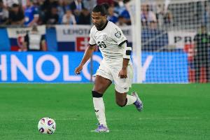 巔峰身價9000萬！30歲格納布里改踢前腰煥發(fā)新生，新賽季6輪造6球