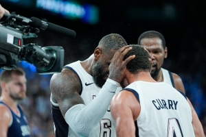 楊毅：庫里搭杜蘭特比庫里搭詹姆斯厲害 老詹得打有球&庫里變投手