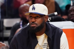 拓記：開拓者賽季前七場兩戰湖人 詹姆斯很可能缺席這兩場比賽