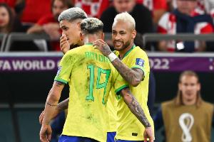 安東尼：內(nèi)馬爾最有天賦，他和小羅是我的標(biāo)桿，梅西C羅都是最佳