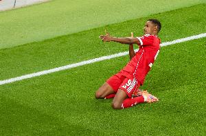 伊薩克：離開紐卡后沒和埃迪-豪交流過，過去的事就翻篇吧