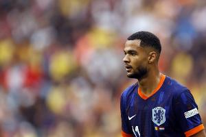 為荷蘭打進(jìn)17球，加克波國家隊(duì)進(jìn)球數(shù)追平古利特和奧維馬斯