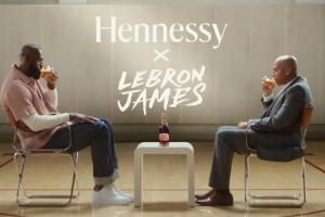 TMZ：湖人一球迷正在起訴詹姆斯 因他高價購買兩張收官戰門票