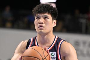 感受下強度！陳國豪8中3&三分3中2拿到13分5板 正負值-30被打爆了