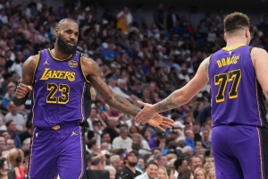 楊毅：東契奇來了詹姆斯就不是寶貝了 湖人組隊都沒讓老干部發言