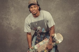 80年代復古風！字母哥曬P圖：發型太絕了 絕對能上畢業紀念冊