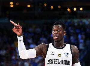 詹姆斯：我相信施羅德能進名人堂 我看過他的很多數據和成就