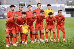 記者：國足選帥雖時間富裕但足協不能因此懈怠，需設定截止日期