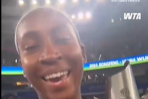 高芙：很高興贏得武網(wǎng)冠軍，在中國(guó)的3周非常美好，我們明年再見