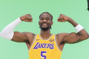 馬健：湖人贏球但沒走向正軌 艾頓貌似開竅了 老詹火力空缺難彌補(bǔ)