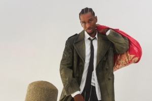 亞歷山大：不愛出門但享受搭配衣服的時光 能在衣帽間試幾個小時