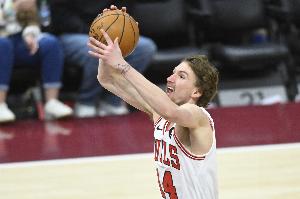 進攻越來越穩定！布澤利斯11中6&罰球5中5拿到19分 搶到4個籃板