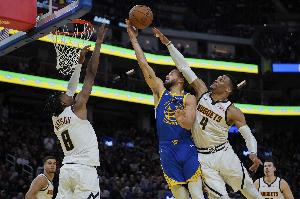 余華：威少現(xiàn)在的處境和庫里有關 若沒庫里 威少現(xiàn)在仍能拿5000萬