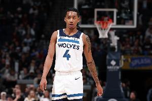 降維打擊！迪林厄姆28分鐘14投10中&三分4中4砍27+9 正負值+32