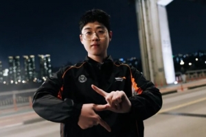 Zeus：對三連冠有野心，換線運營很重要應該會一直存在