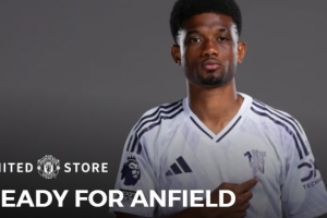 雙紅會焦點大戰(zhàn)！曼聯(lián)官方：球隊將身穿白色客場球衣踢利物浦