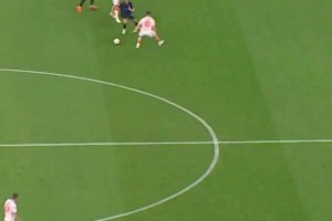 別讓記憶塵封！德甲官博：中國戰(zhàn)神楊晨曾征服德甲