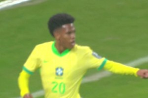 吉馬良斯直塞太妙了，埃斯特旺推射得手，巴西1-0韓國(guó)