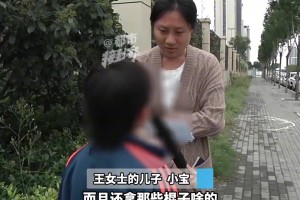 兩歲小孩哥單手運球跑，這就是天生球感嗎？