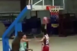 不懂就問(wèn)，搶斷底線發(fā)球直接變進(jìn)球算得分嗎