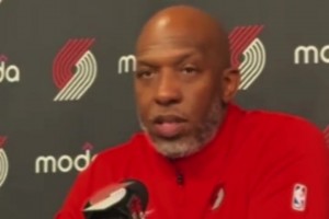 比盧普斯：我對(duì)楊瀚森有信心，這和他來自哪里沒有關(guān)系