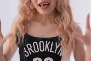 庫里搭檔詹姆斯厲害還是搭杜蘭特厲害？楊毅：與KD搭檔更優(yōu)勢