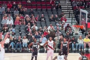 有身臨其境的感覺！球迷現場拍攝，楊瀚森昨日砍下16分集錦