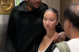 網友偶遇杰倫-格林帶著女友逛街購物