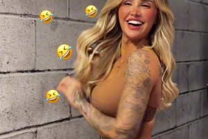 可惡！旺達(dá)又出來(lái)大秀身材啦，為啥這么多媒體找她拍照