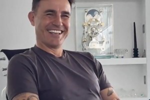 卡納瓦羅：韋世豪技術(shù)很棒但身體太差，我勸他多練力量但他太懶了