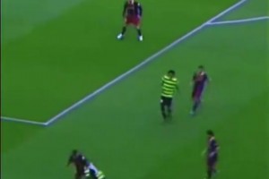 歷史級(jí)盤帶！當(dāng)年梅西親自下場(chǎng)教德倫特什么叫過(guò)人